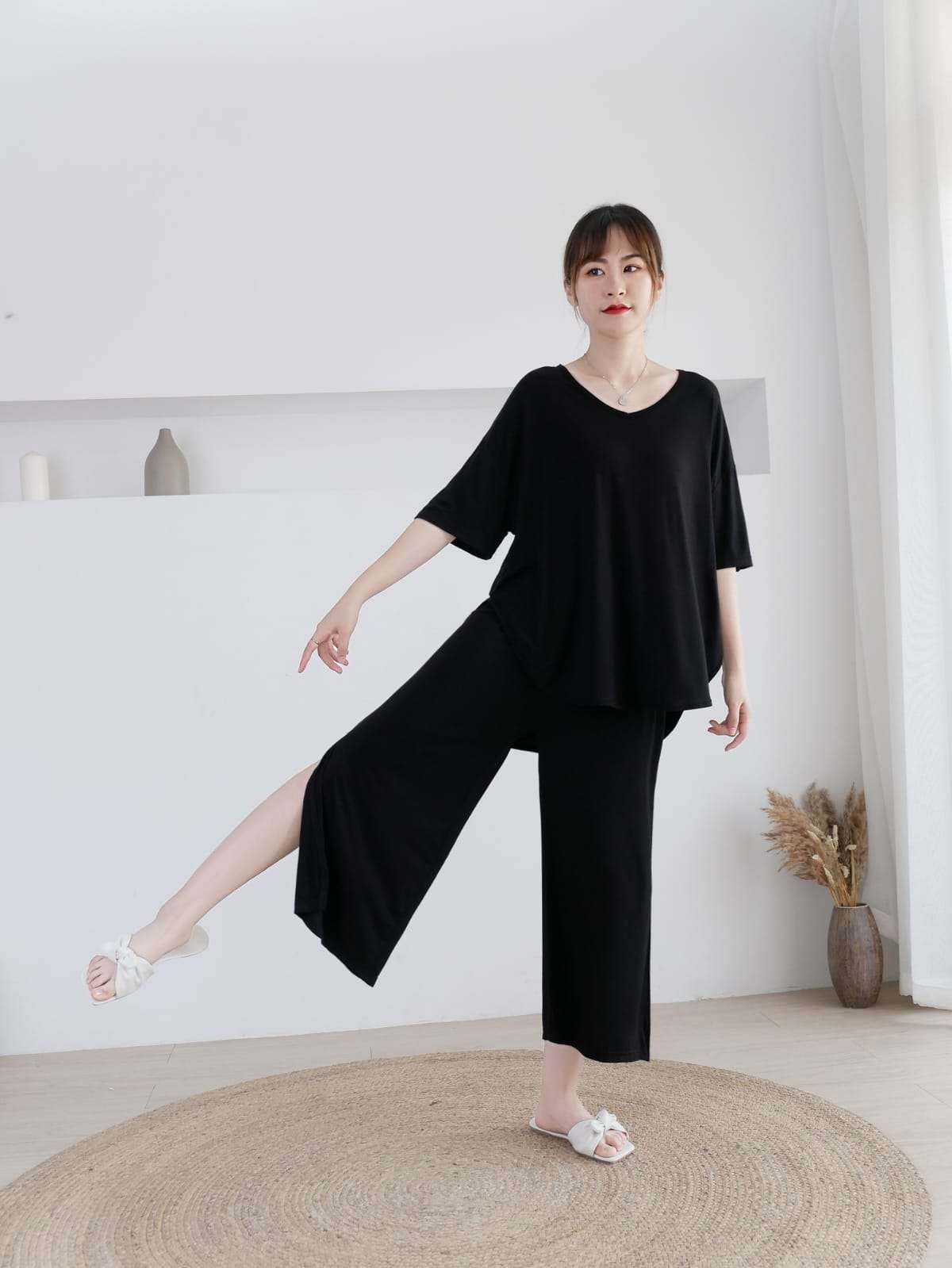 Plain Black V Neck Quarter Sleeves with Cut Style Pajama Night Suit for Her (AA-82)