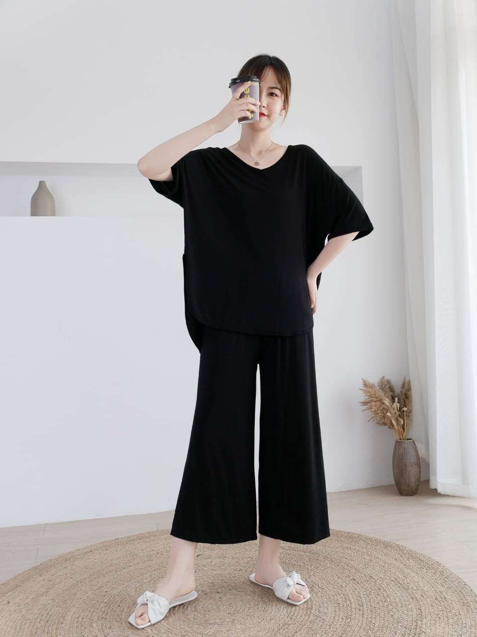 Plain Black V Neck Quarter Sleeves with Cut Style Pajama Night Suit for Her (AA-82)