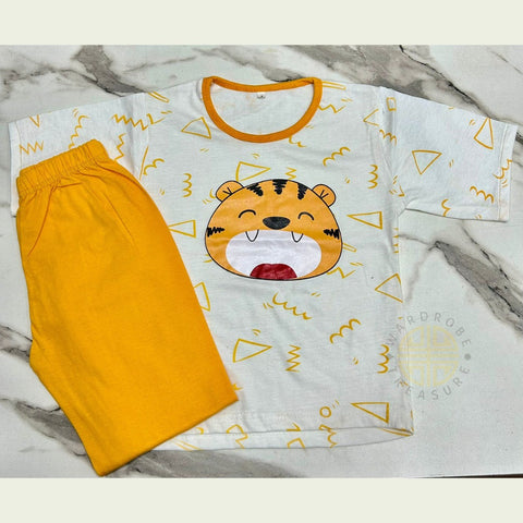 Off White Lion Half Sleeves Printed T-Shirt with Yellow Pajama For Kids